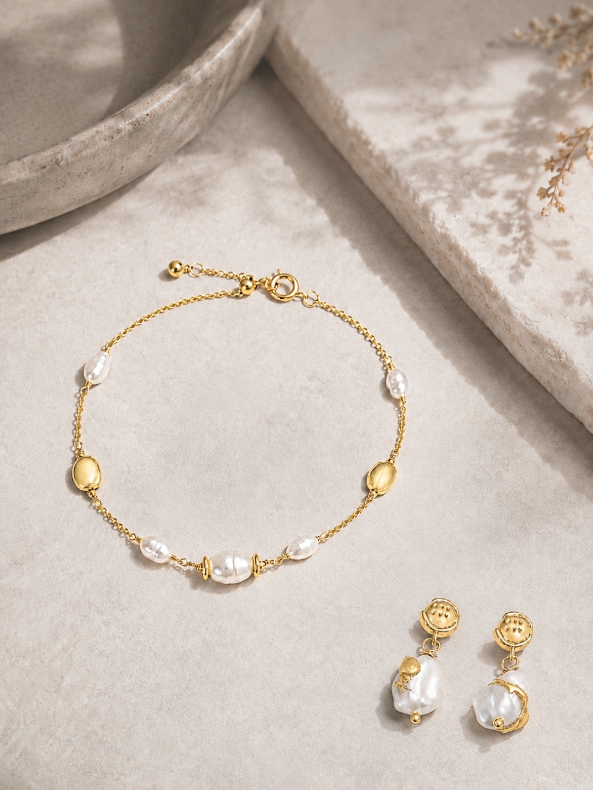 Sunlit Pearls