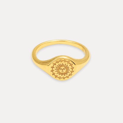Gold sun signet ring in 18k gold-plated stainless steel